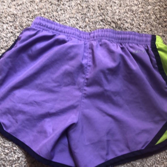 Small in kids love these so much to the color just to small for me - Picture 3 of 3